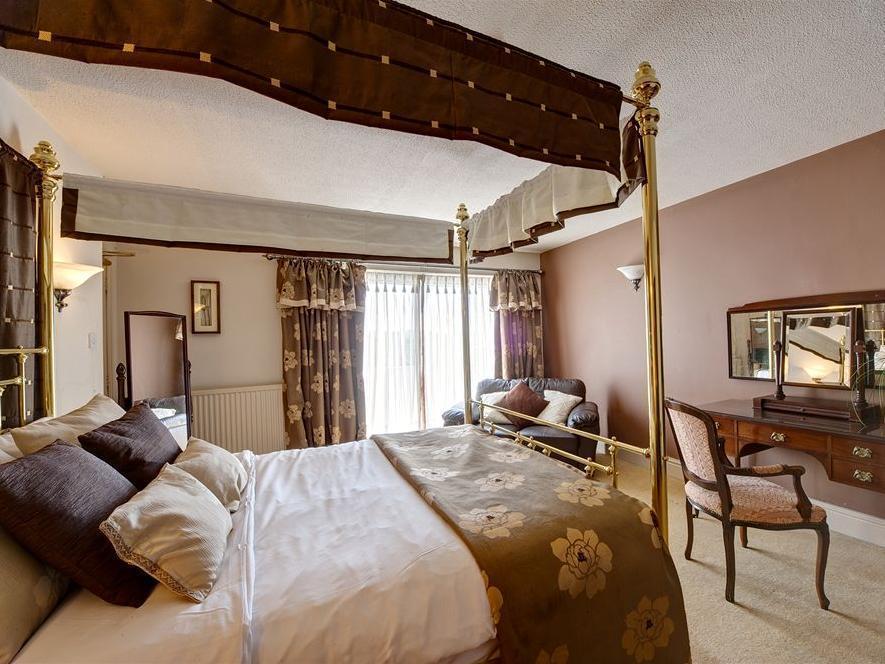 Clough Manor Hotell Denshaw Eksteriør bilde